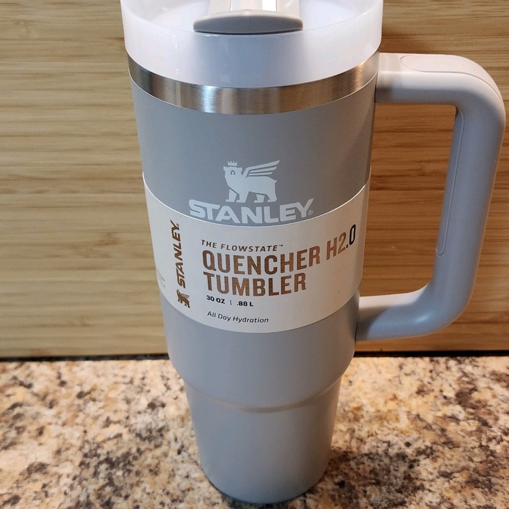 ASH STANLEY CUP 30 oz NEW